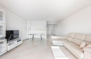Piso en venta en Los Naranjos - Las Brisas en Marbella