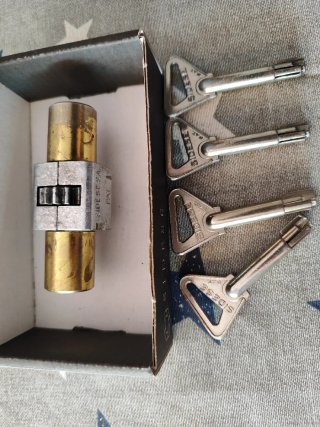Bombín Sidese Antibumping Nº6 + 4 Llaves
