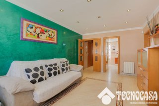 Piso en venta en Pomar en Badalona