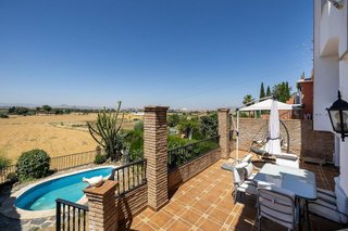 Casa adosada en venta en Cervantes en Granada