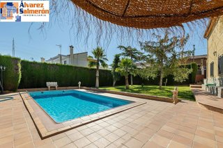 Chalet en venta en Otura