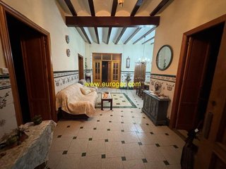 Casa adosada en venta en Centro en Chiva
