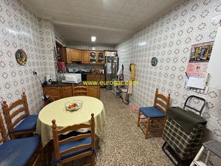 Casa adosada en venta en Centro en Chiva