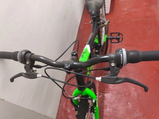 Bicicleta infantil 24 pulgadas. Utilizada 4 veces