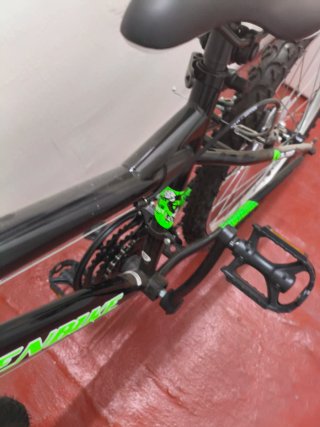 Bicicleta infantil 24 pulgadas. Utilizada 4 veces
