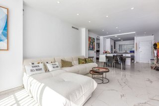 Piso en venta en Los Naranjos - Las Brisas en Marbella