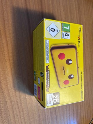 Nintendo 2DS XL Edizione Pikachu Gialla