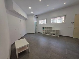 Piso en venta en Los Molinos - Villa Blanca en Almería