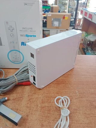 CONSOLA NINTENDO WII MANDO NUNCHUCK CAJA