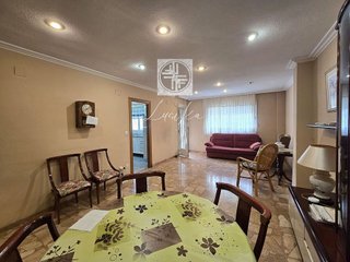 Piso en venta en Campoamor en Alicante