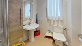 Piso en venta en San Pedro de Deusto-La Ribera en Bilbao