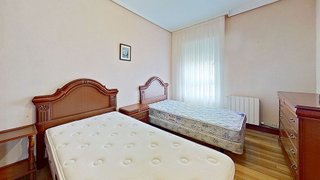 Piso en venta en San Pedro de Deusto-La Ribera en Bilbao