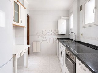 Piso en venta en San Pedro de Deusto-La Ribera en Bilbao