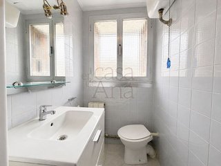 Piso en venta en San Pedro de Deusto-La Ribera en Bilbao