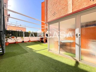 Piso en venta en Artigas - Llefià en Badalona