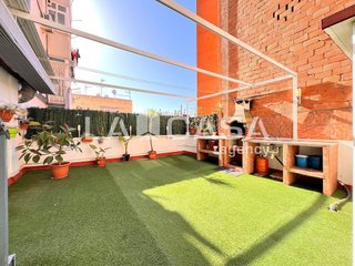 Piso en venta en Artigas - Llefià en Badalona
