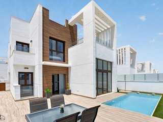 Chalet en venta en Los Balcones - Los Altos del Edén en Torrevieja
