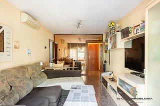 Piso en venta en Artigas - Llefià en Badalona