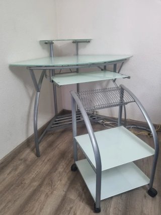Mesa de escritorio de esquina de ordenador