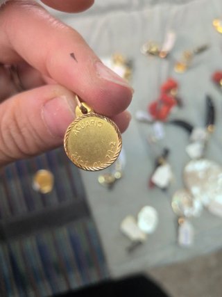 Colgantes Horóscopo Oro 18k