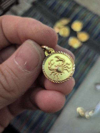 Colgantes Horóscopo Oro 18k