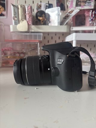 Canon EOS 2000D + objetivo 18-55 mm + funda + 64gb
