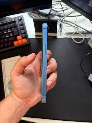 iPhone 13 Azul 128 GB + 2 Cargadores