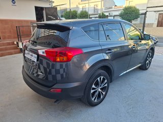 Toyota RAV4 2014