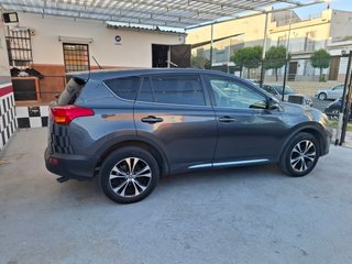 Toyota RAV4 2014