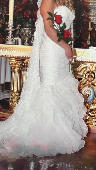 Vestido de NOVIA con volantes San Patrick