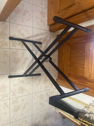 Yamaha YPT-240 Teclado con Soporte y Cable