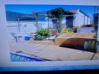 Finca urbana con piscina