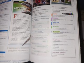 INFLUENCE TODAY 1 Student's book: libro de text...