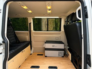 Volkswagen Caravelle 2019. 150 cv CAMPERIZADA
