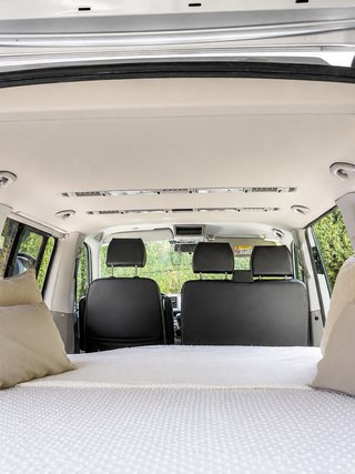 Volkswagen Caravelle 2019. 150 cv CAMPERIZADA
