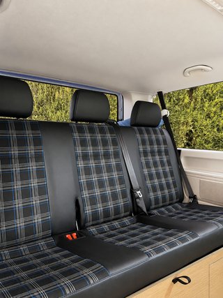 Volkswagen Caravelle 2019. 150 cv CAMPERIZADA