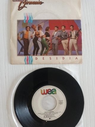 DISCOS SINGLES POP ESPAÑOL