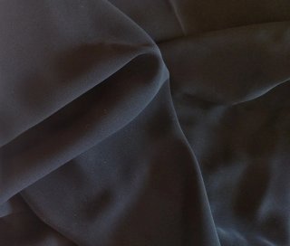 Retal crepe de tela lisa negra
