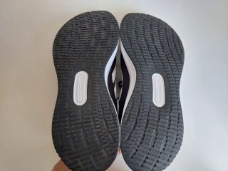 Zapatillas Adidas Running Negro y Blanco
