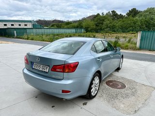 Lexus IS 220d