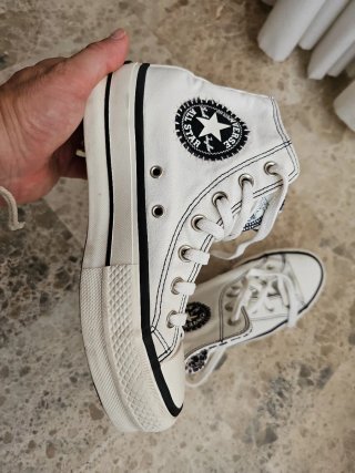 Converse Chuck Taylor T37