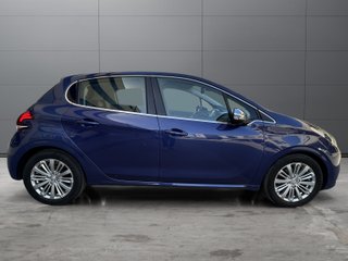 Peugeot 208  1.6 BlueHDi 100cv Allure