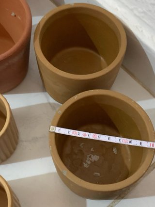 Lote de 10 macetas de barro