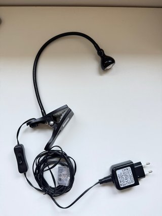 Lámpara Pinza LED Ikea Negra
