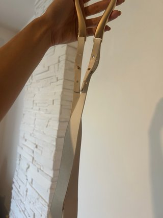 Cintura doppia bianca con fibbia oro