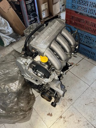 Taco motor y puezas  renault Clio Sport