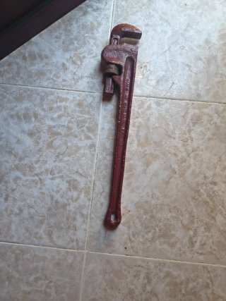 Llave de grifa antigua