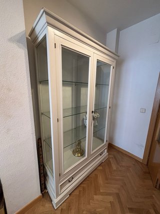 Vetrina bianca in vetro e legno