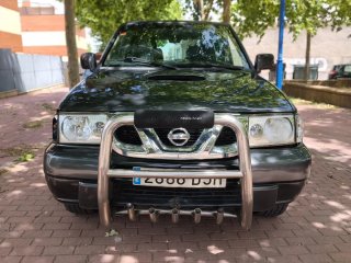Nissan Terrano II 2025
