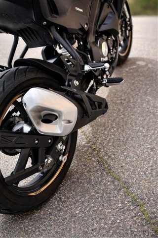 Moto ZONTES ZT15-2K5 125cc Naked Negra